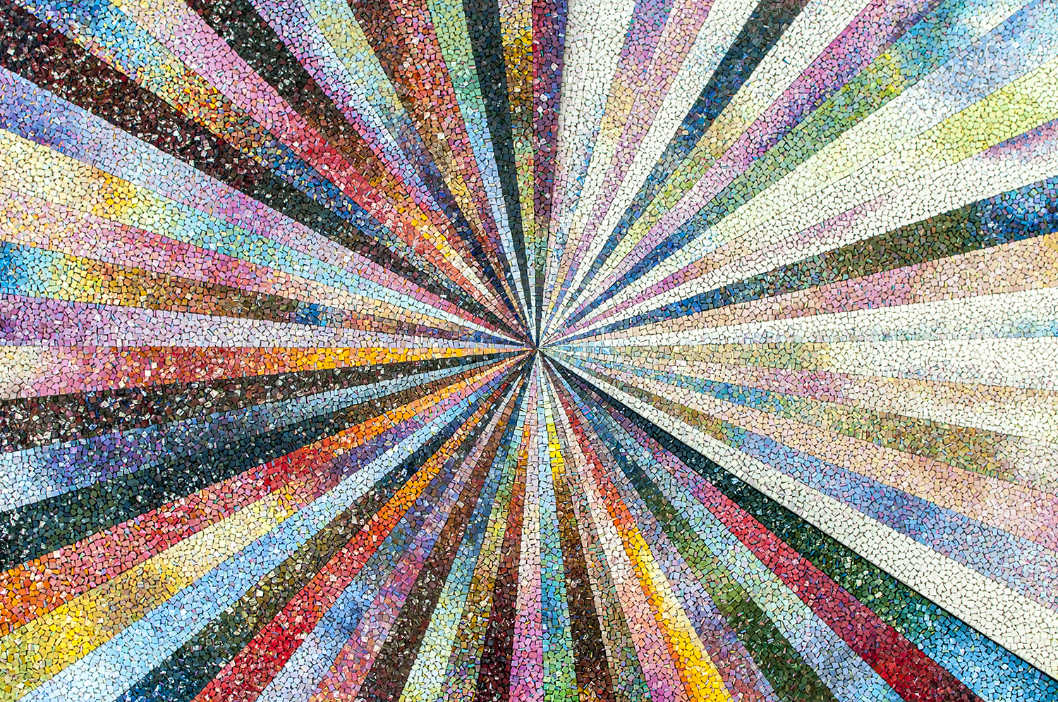 Mosaico iridescente